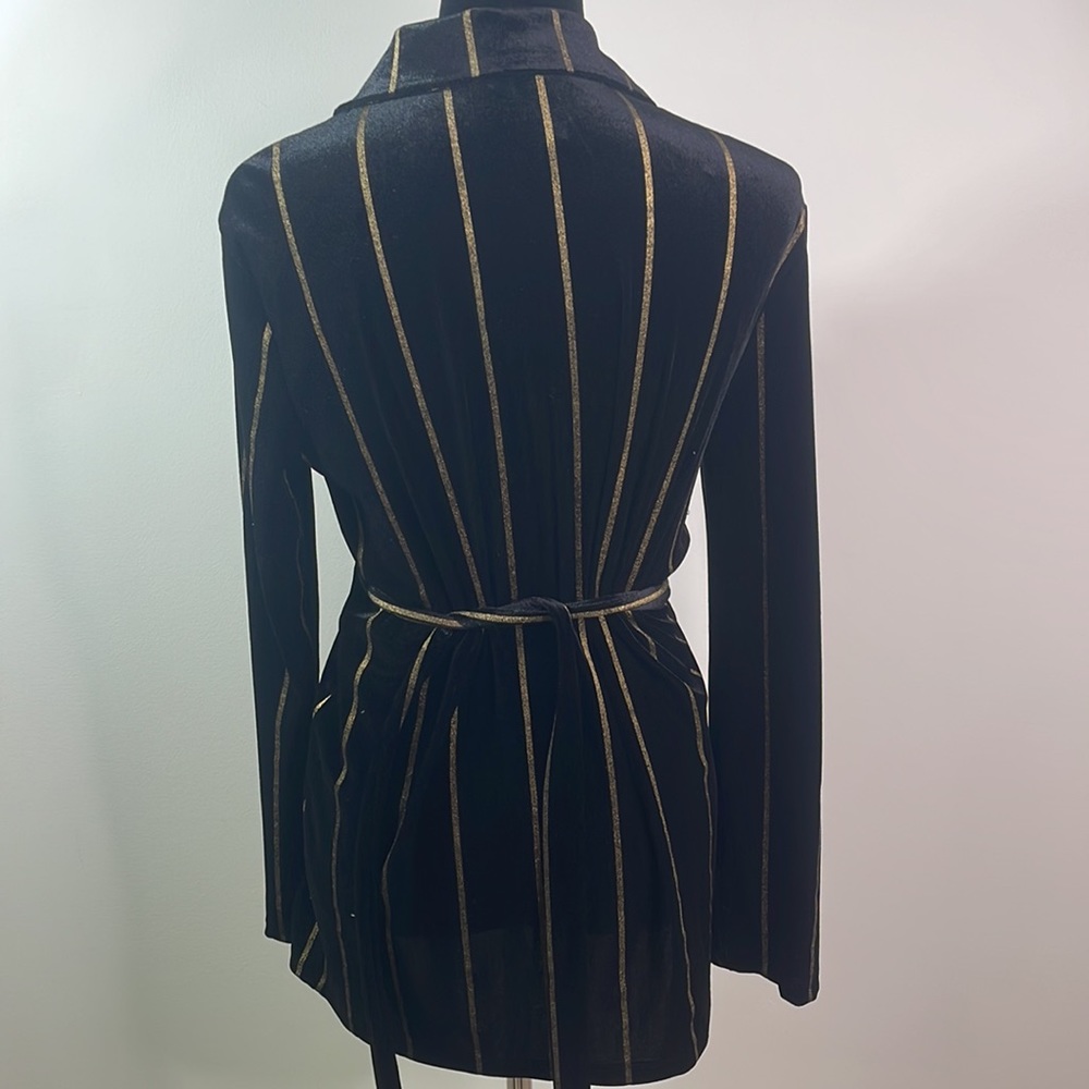 Long Sleeve Jacket - Picture 4 of 5